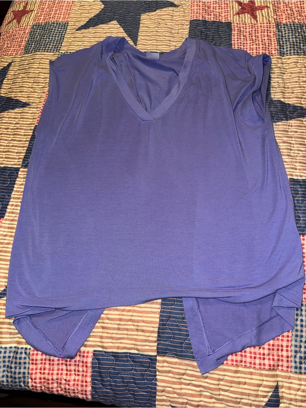V-Neck lilac Women’s athleta athletic top
